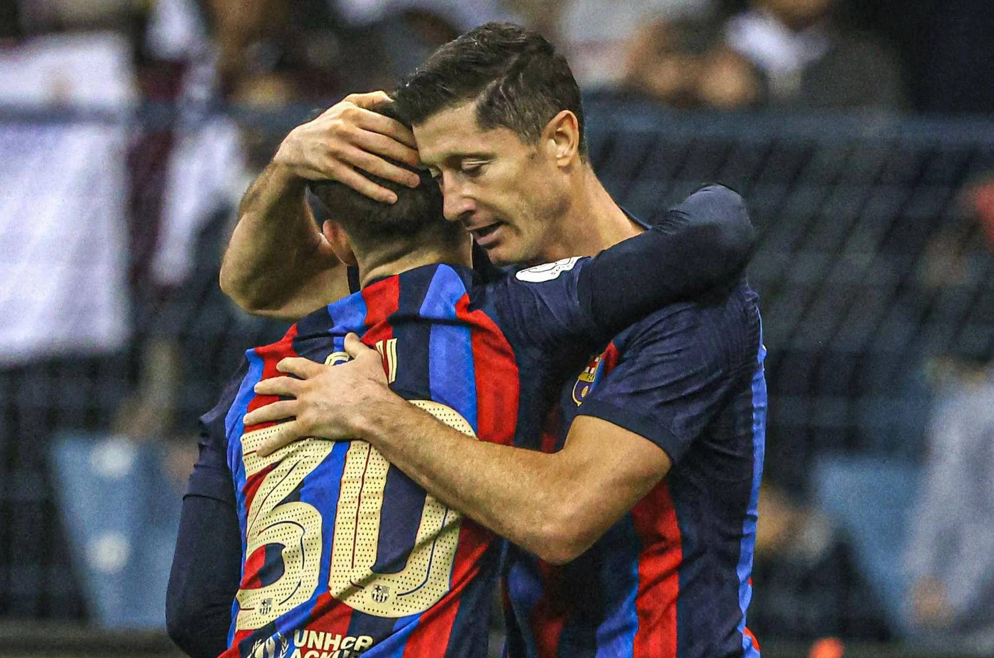 亚博棋牌app-莱万多夫斯基受伤